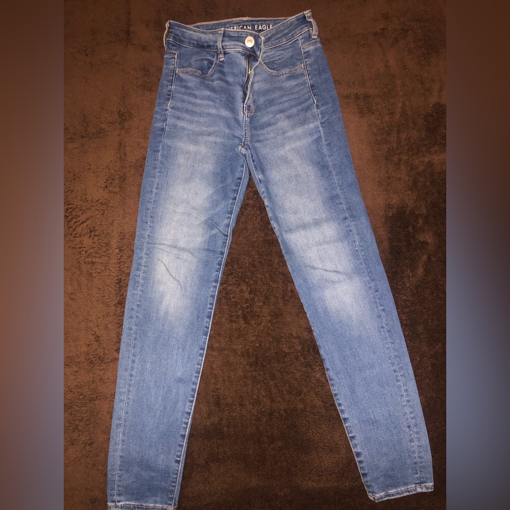 Women’s American Eagle Jeans. Size 6 Regular. Hi-Rise Jegging.